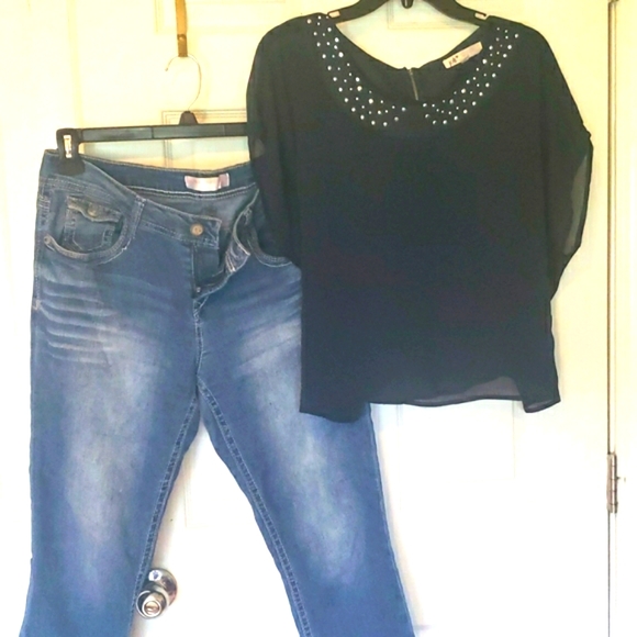 Navy Sheer Silver Studded Crop - Picture 1 of 5
